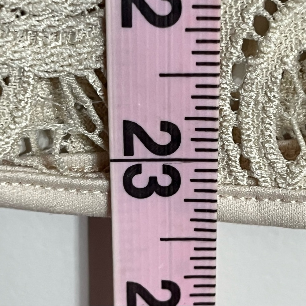 ADRIANNA PAPELL Women Size Small Beige Floral Lace Crew Neck Short Sleeve Blouse - Picture 12 of 13